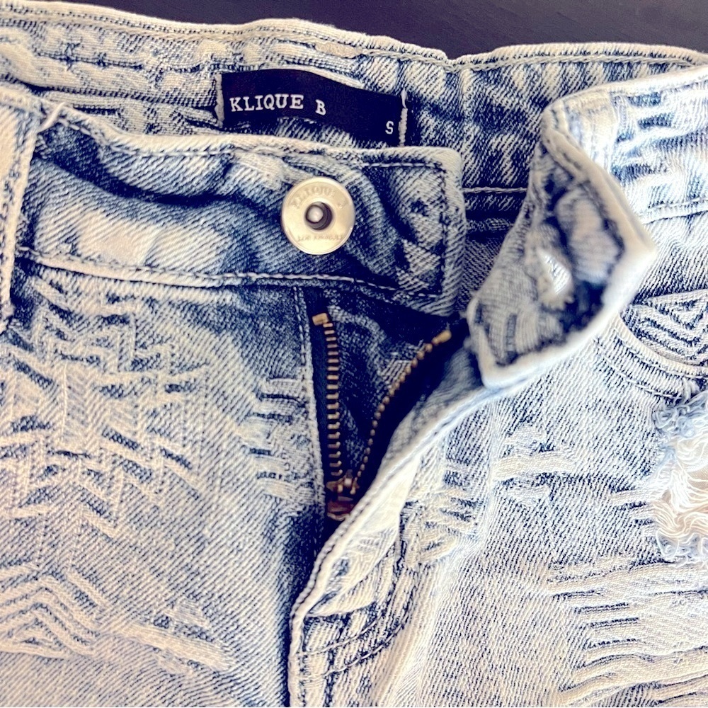 Klique B ultra mini denim shorts, textured distressed festival jean shorts S - Picture 4 of 12